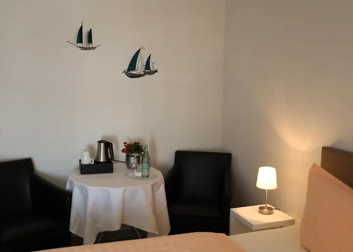 Hotel Gaestehaus Am Schweriner *